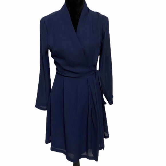 Lulus Dresses & Skirts - LULU’S Long Sleeve Blue Wrap Dress Sz M